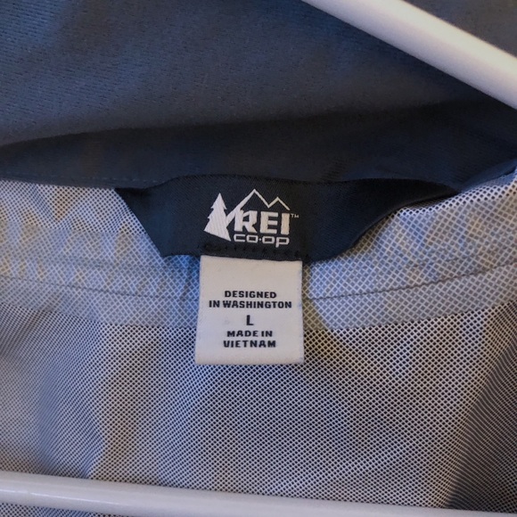 REI light jacket - Picture 6 of 6